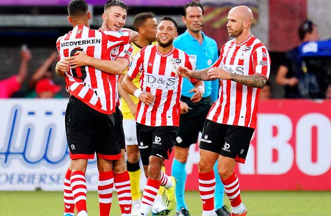 主教练桑托 主教练桑托