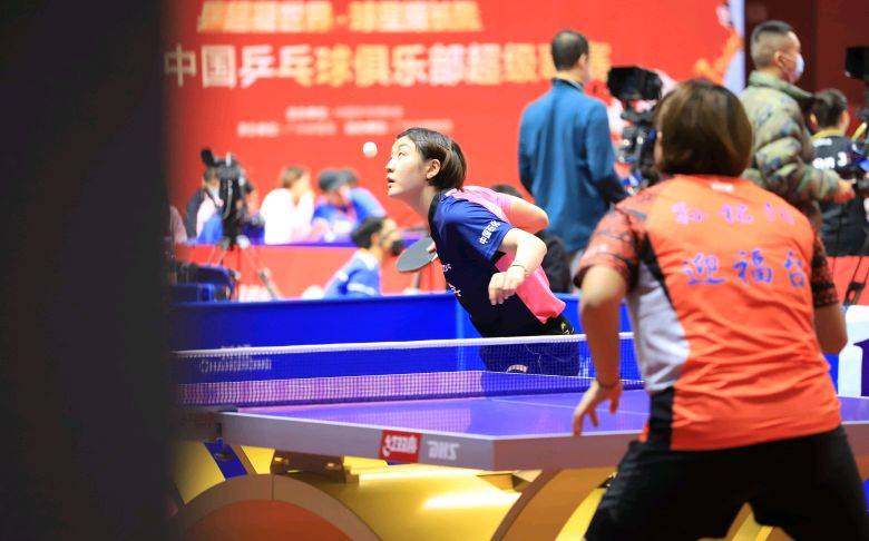 场上比赛激 场上比赛激