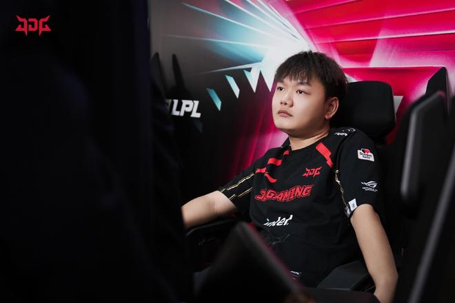 球队将考虑 球队将考虑