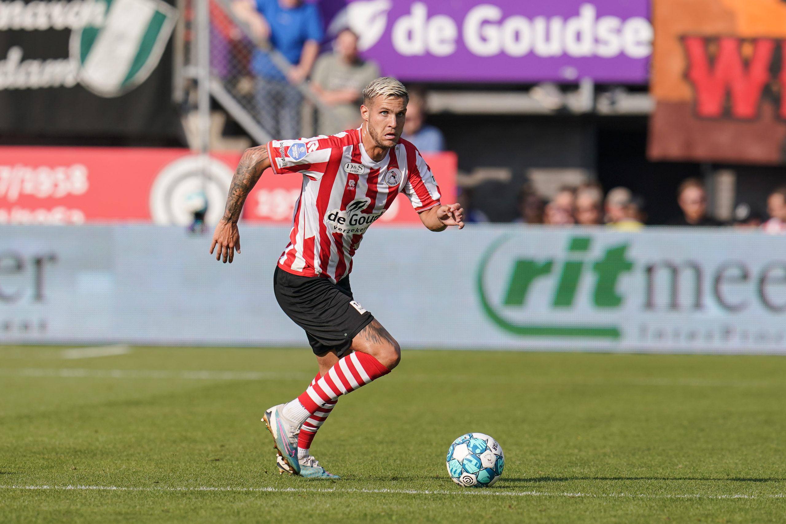 更衣室不和 更衣室不和